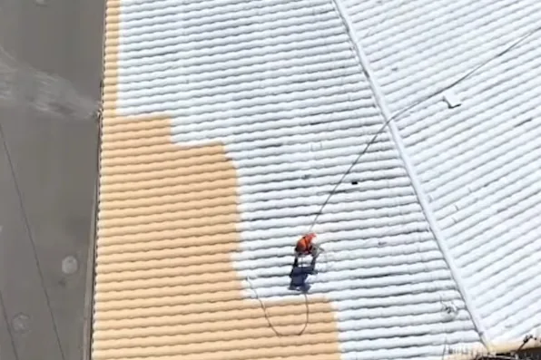 Peinture réflective toiture